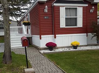 405 McArthur Rd, Latham, NY 12110