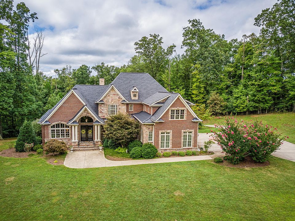 1st image of 1035 Treetop Private Dr