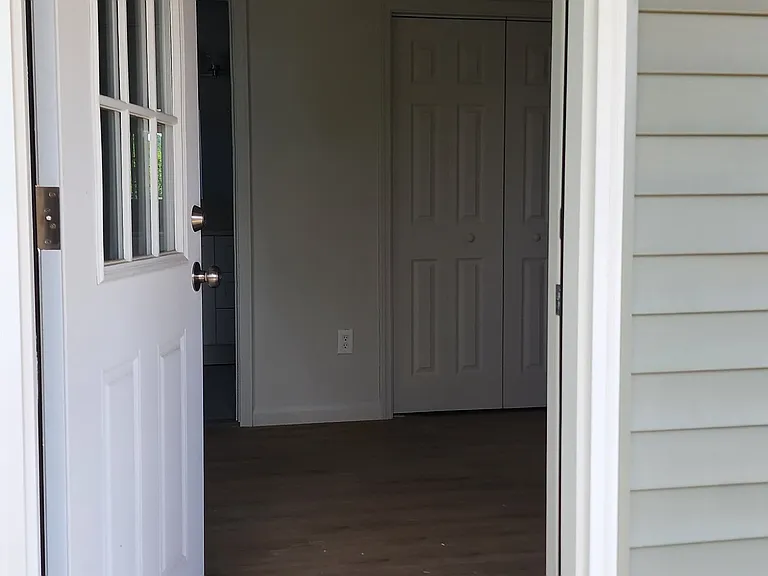 53 Henrietta St #2 — Photo 16