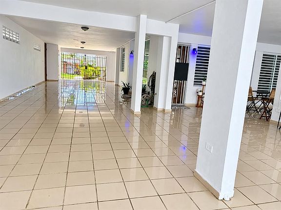 4th image of 35 VILLA CAROLINA