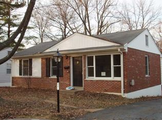 605 Rosewood Ln, Saint Louis, MO