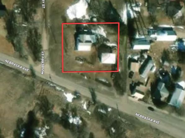 216 W Nebraska St, Cody, NE 69211