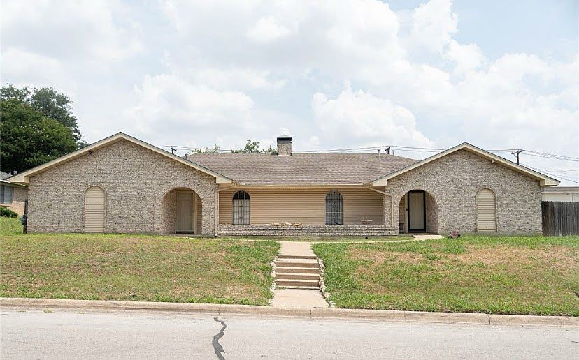 1st image of 8302 El Retiro Rd