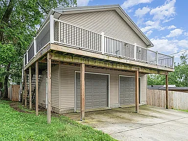 2 bed, 914 sqft, $1,700 — Photo 2