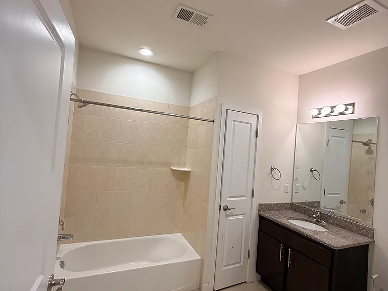 226 Luca Dr — Photo 7