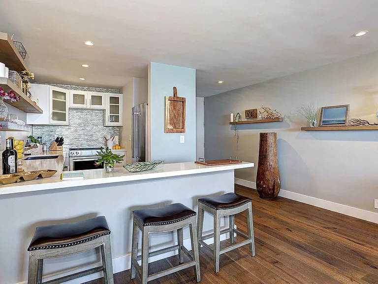 1025 Ocean Avenue — Photo 112