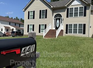 441 Battersea Ln, Richmond, VA 23223