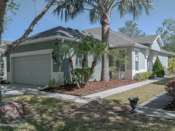 13722 Crest Lake Dr, Hudson, FL 34669