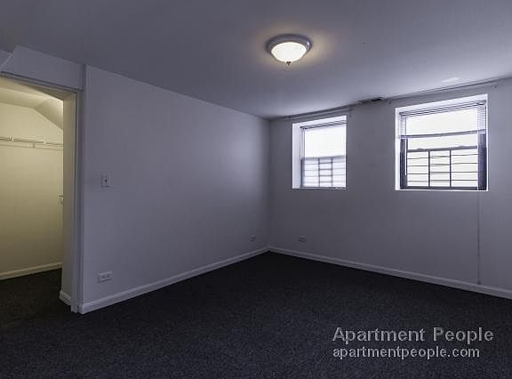 3rd image of 1710 W Waveland Ave #1