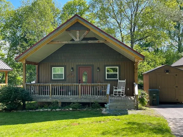 18 Lazy Bear Trl, Andrews, NC 28901
