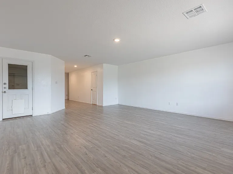 4310 Fluvial Cir — Photo 7