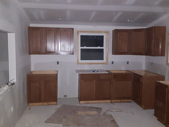 GRANITE TOPS COMING SOON