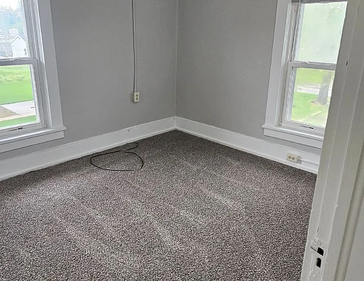 522 W 6th St — Photo 11