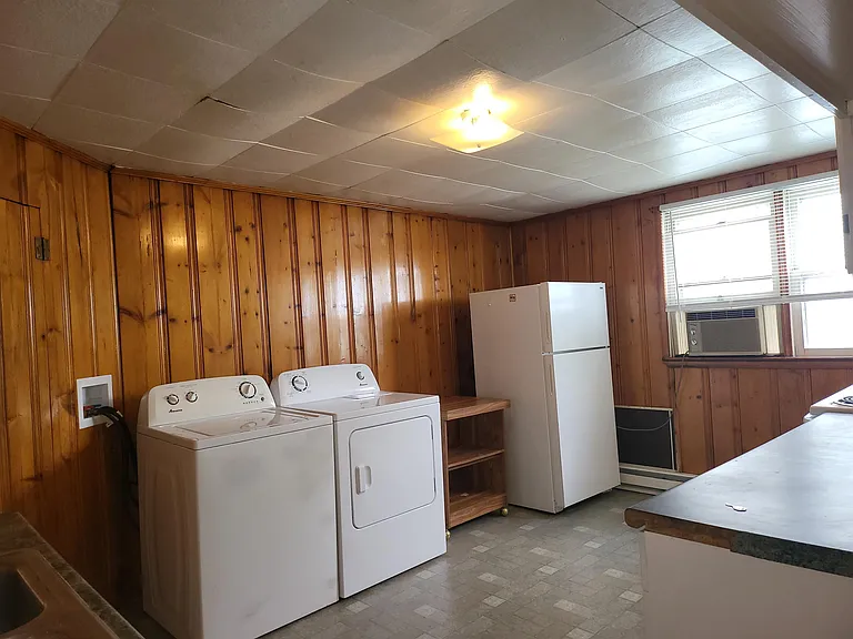 321 W Main St — Photo 16