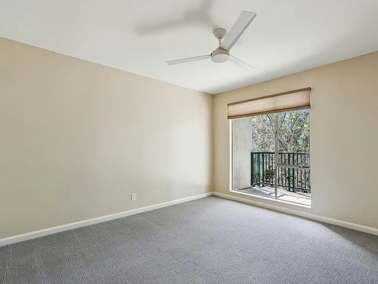 1411 Creekside Dr #28 — Photo 9