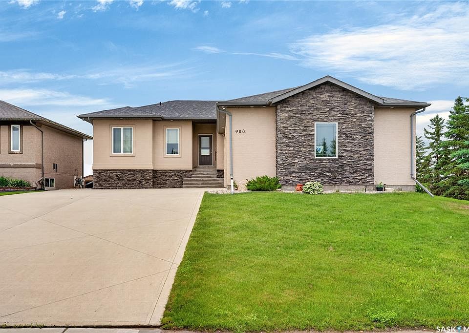 1st image of 900 Water Ridge CRESCENT