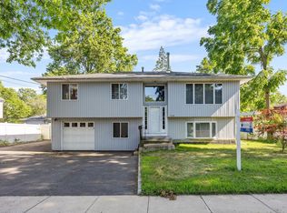 158 Wicks Rd, Commack, NY 11725