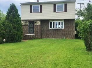 33158 Lake Shore Blvd, Eastlake, OH 44095