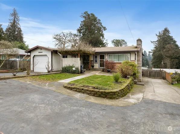 20124 8th Avenue S, Des Moines, WA 98198