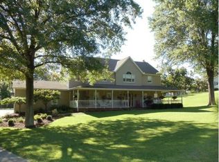 1889 Northwood Dr NE, Lancaster, OH 43130