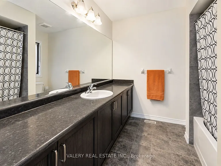 407 Linden Dr — Photo 4