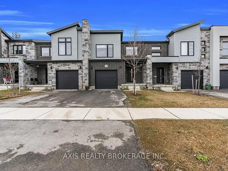 2978 Turner Cres — Photo 7