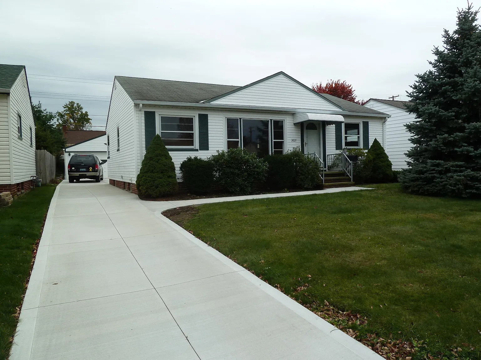 3021 Priscilla Ave photo 1