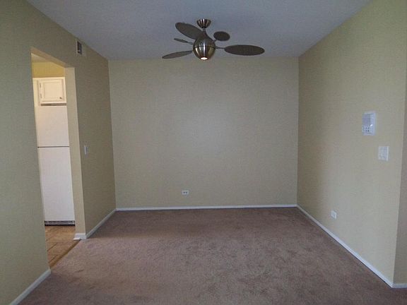 5th image of 287 Pembridge Ln Unit A2