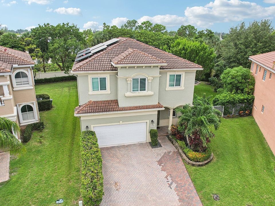 1st image of 553 Gazetta Way