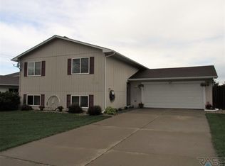 502 Kyle Ave, Baltic, SD 57003
