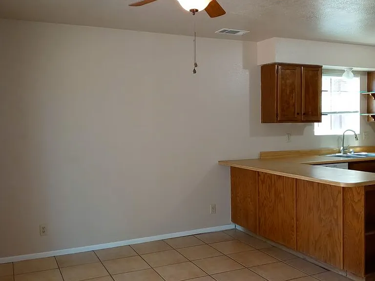 2517 Bogie Rd SE — Photo 4