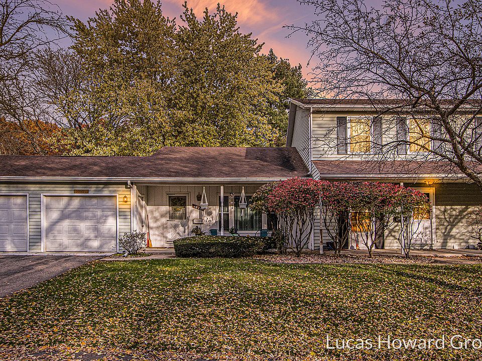 1st image of 10215 Foxhollow Ct