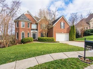 8452 Wren Creek Dr, Charlotte, NC 28269