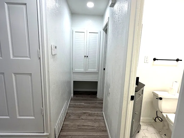 65 Somerset Ter — Photo 19