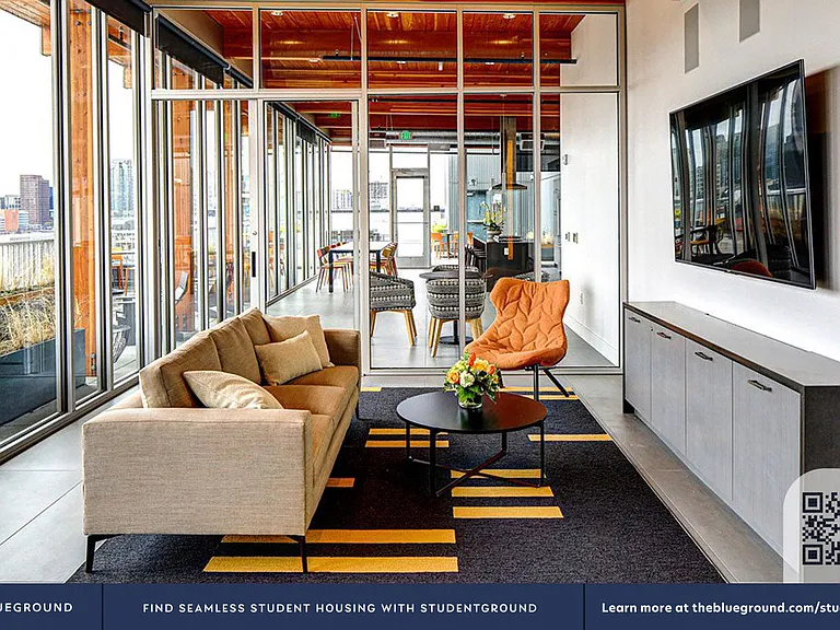 Building's Lounge