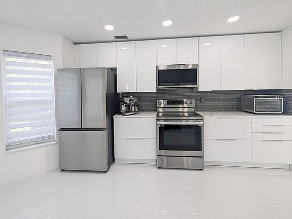 5th image of 6104 NW 40th Street