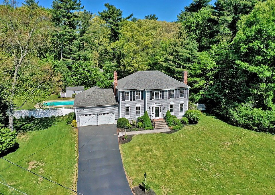 1st image of 15 Old Colony Dr