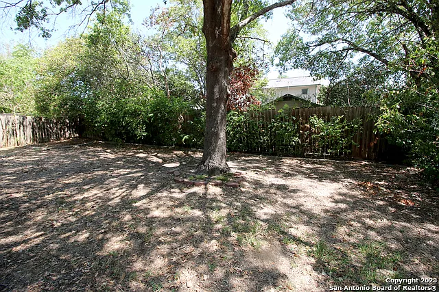 13942 Chisom Creek St — Photo 23