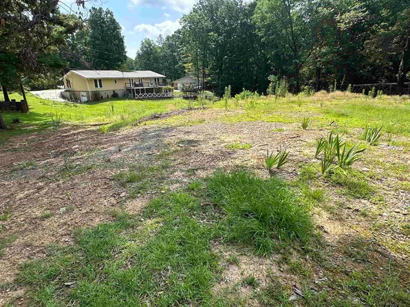 1842 Oakhill Dr NW, Cullman, AL 35055