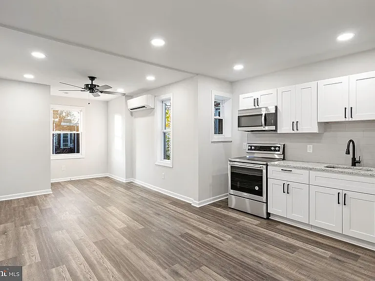 4334 Parrish St #2 — Photo 3
