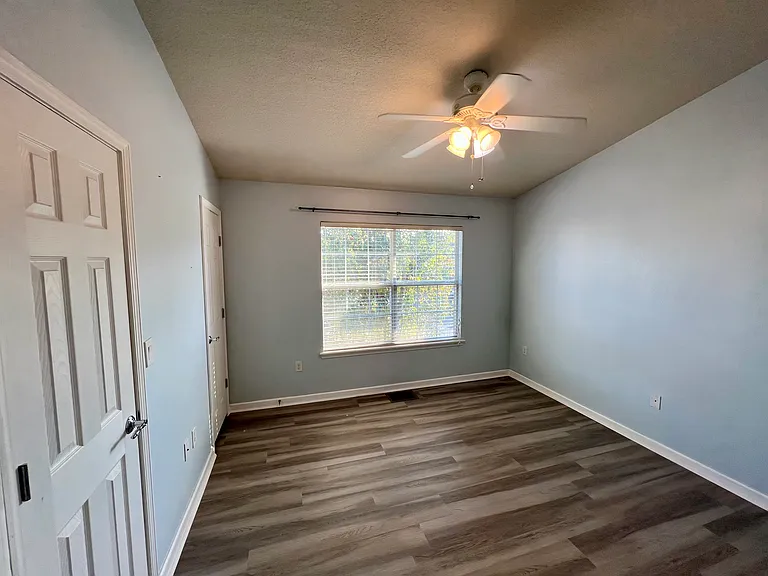 8124 Summer Palm Ct — Photo 10