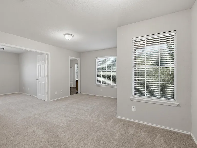 7038 Hallie Spirit — Photo 15