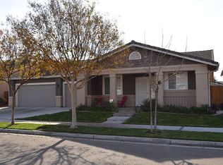2349 E Evening Glow Ave, Reedley, CA 93654