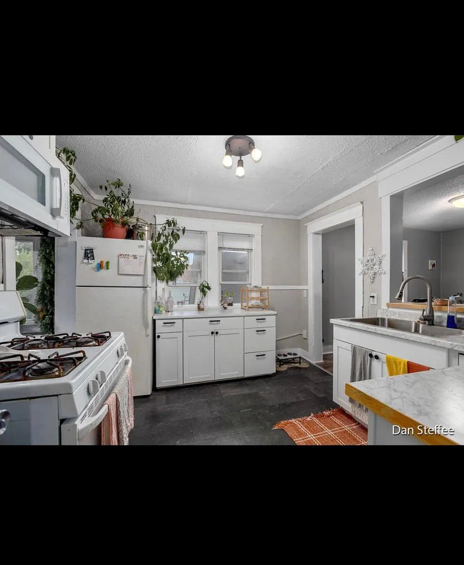2 bed, 1000 sqft, $1,450 — Photo 4