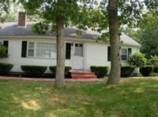 26 Compass Cir, Hyannis, MA 02601