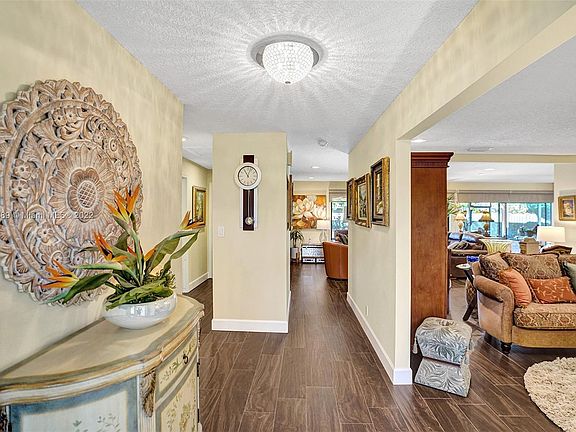 5th image of 10167 Ramblewood Dr