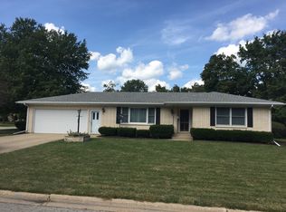 2327 15th St, Peru, IL 61354