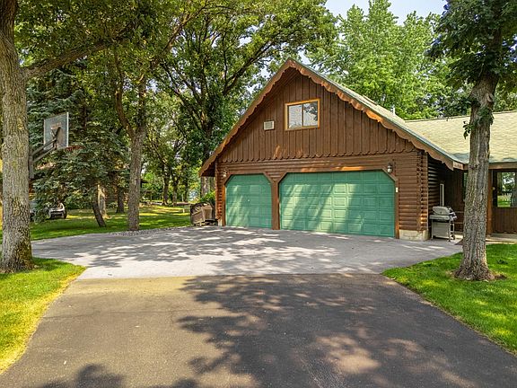 3rd image of 32639 Birchwood Shore Dr