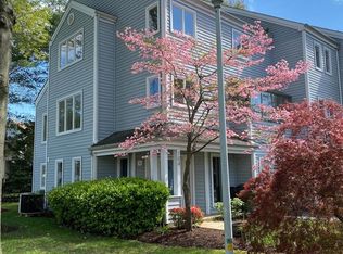 104 Harbour Sound Dr, Chester, MD 21619