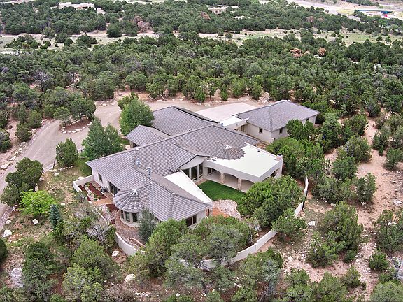 4th image of 16 Woodlands Dr
